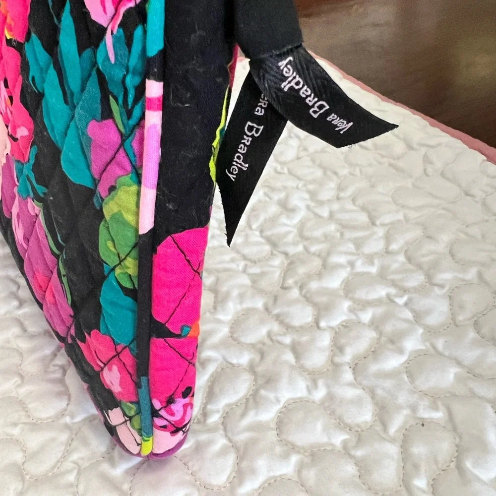 Vera Bradley laptop/tablet sleeve